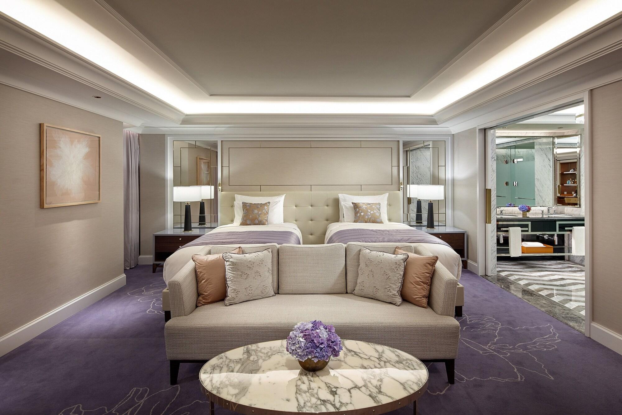 فندق لوتي، سيول إكزكيوتف تاور المظهر الخارجي الصورة A suite at The St. Regis Mumbai
