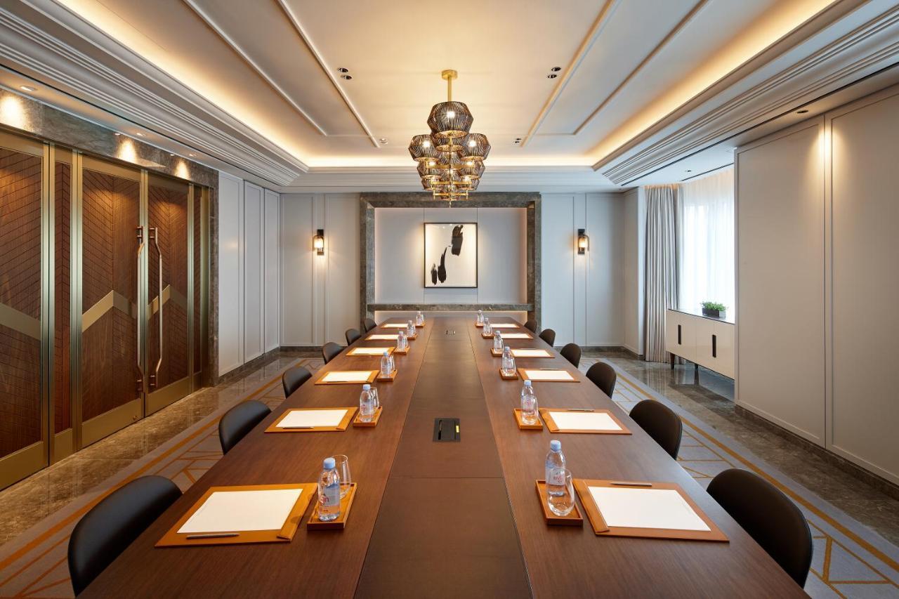 فندق لوتي، سيول إكزكيوتف تاور المظهر الخارجي الصورة Meeting room at The Hari, London